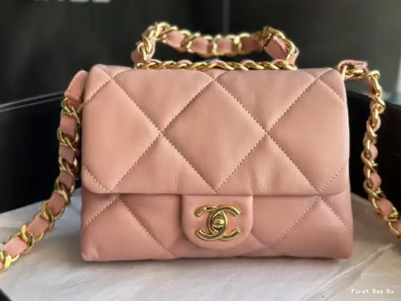 First Bag Ru CHANEL BAG FLAP SMALL 0512